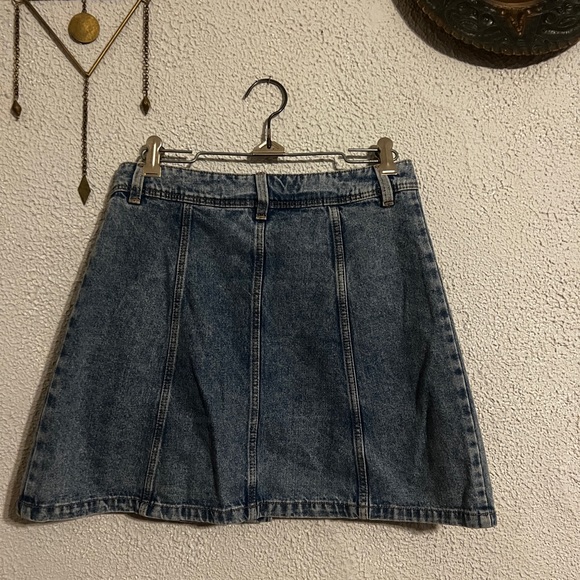 H&M Denim Button up A Line skirt - Picture 3 of 4